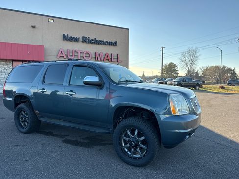 Used 2009 GMC Yukon XL SLT w/ SLT Chrome Edition image 7