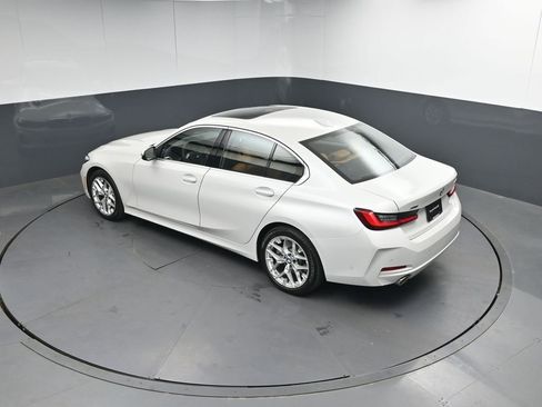 Used 2025 BMW 330i xDrive Sedan w/ Convenience Package AWD/4WD image 35