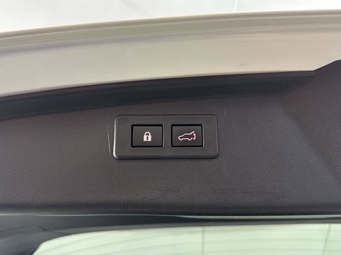 Used 2021 Subaru Outback Limited XT w/ Popular Package #2 image 7