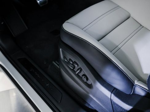 New 2026 Porsche Cayenne GTS image 14