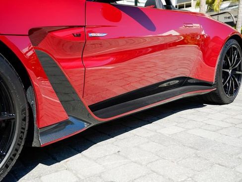 Used 2023 Aston Martin V12 Vantage Roadster image 49