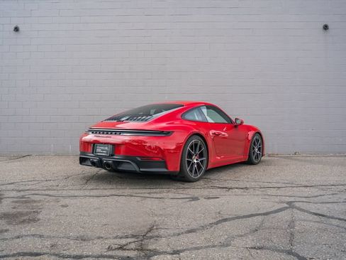 Certified 2025 Porsche 911 Carrera GTS RWD image 7