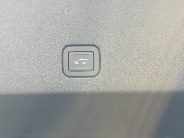 Certified 2024 Cadillac XT6 Premium Luxury FWD image 19