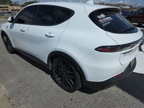 Used 2023 Dodge Hornet GT image 4