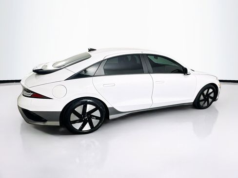 Used 2024 Hyundai Ioniq 6 SE RWD image 10