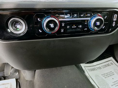 Used 2023 GMC Sierra 1500 SLE w/ Enhanced Capability Package AWD/4WD image 22