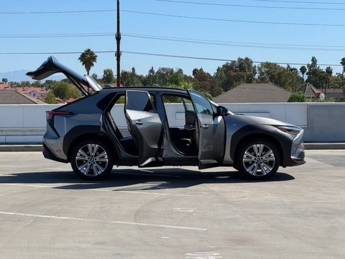 Certified 2023 Subaru Solterra AWD image 28
