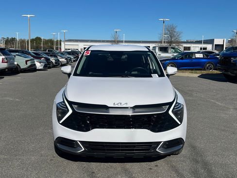 Used 2025 Kia Sportage EX image 2