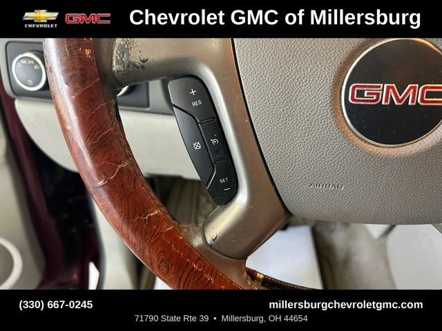 Used 2008 GMC Yukon XL SLT w/ SLT Preferred Equipment Group AWD/4WD image 19