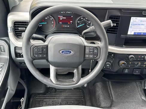 New 2026 Ford F250 XL w/ XL Off-Road Package image 14