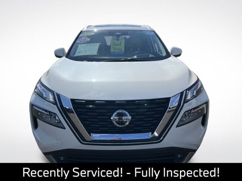 Used 2021 Nissan Rogue Platinum FWD image 3