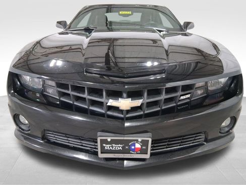Used 2011 Chevrolet Camaro SS RWD image 2