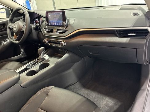 Used 2025 Nissan Altima 2.5 S image 33