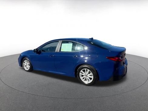 Used 2025 Toyota Camry LE image 10