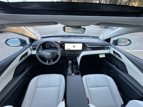 Used 2026 Toyota Camry XLE w/ Premium Package AWD/4WD image 47