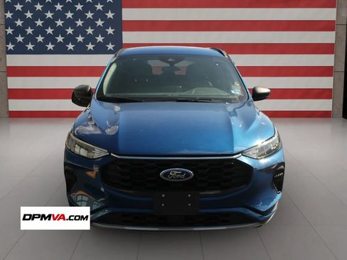 Used 2023 Ford Escape ST-Line w/ Equipment Group 301A FWD image 12