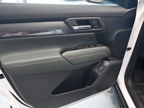 New 2026 GMC Terrain AT4 w/ Convenience Package III AWD/4WD image 22