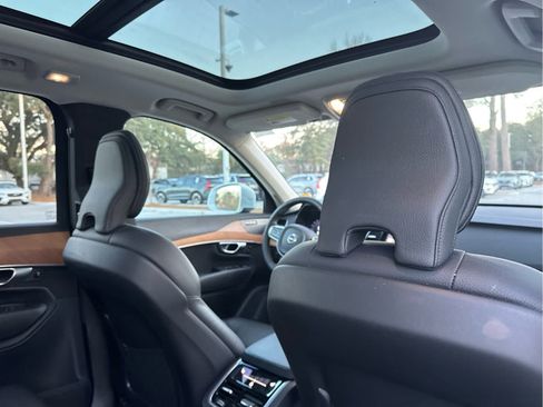 Certified 2024 Volvo XC90 B6 Plus w/ Protection Package Premier image 21