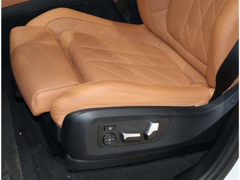 Certified 2024 BMW X5 xDrive40i w/ Premium Package AWD/4WD image 13