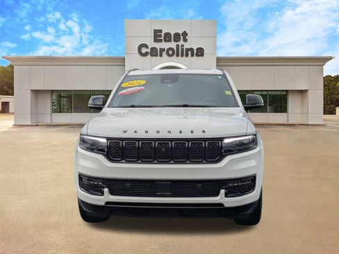 Certified 2024 Jeep Wagoneer Series II w/ Convenience Group I image 8