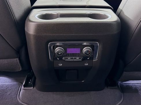 Used 2023 Chevrolet Tahoe High Country image 28