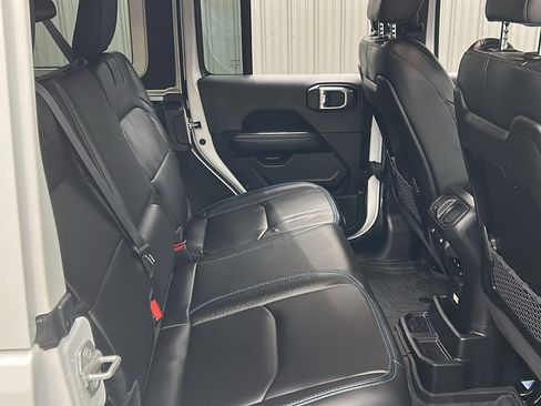 Used 2024 Jeep Wrangler High Altitude image 36