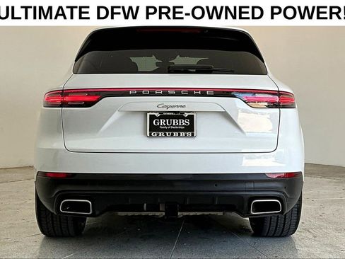 Used 2023 Porsche Cayenne AWD/4WD image 6