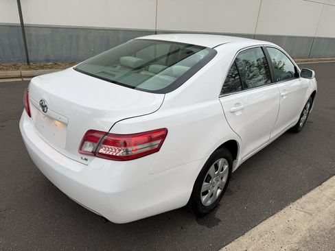 Used 2010 Toyota Camry image 4