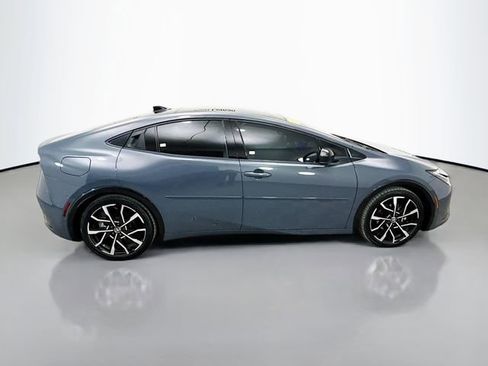 Used 2024 Toyota Prius Prime Premium w/ Advanced Technology Package image 8