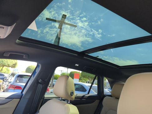 New 2026 Volkswagen Atlas Cross Sport SE image 31