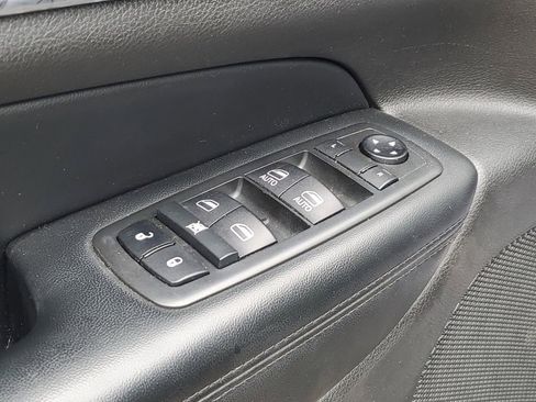 Used 2019 Jeep Grand Cherokee Limited AWD/4WD image 22