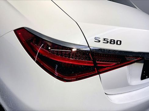 New 2026 Mercedes-Benz S 580 4MATIC Sedan image 5