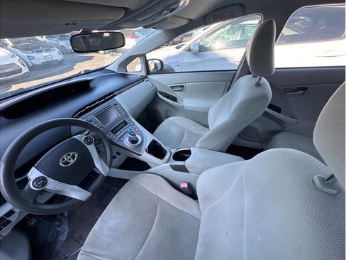 Used 2012 Toyota Prius Two image 29
