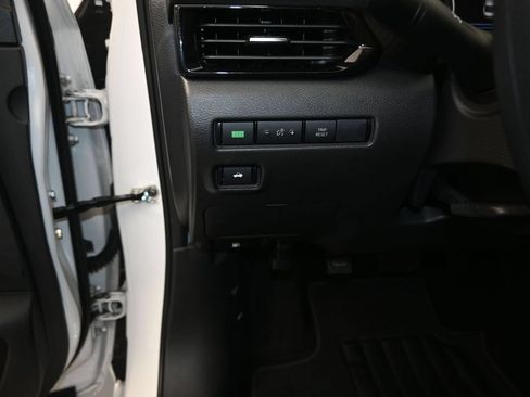 Certified 2024 Nissan Sentra SV FWD image 12