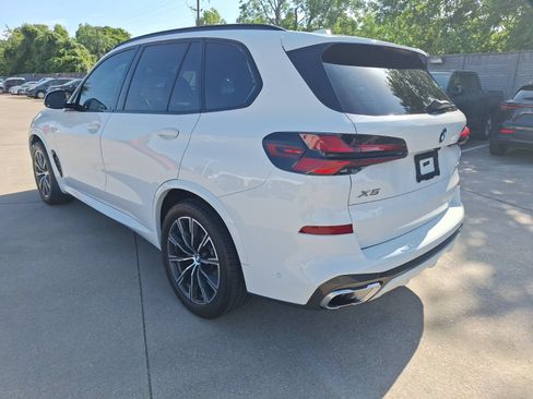 Used 2024 BMW X5 xDrive40i w/ Executive Package AWD/4WD image 4