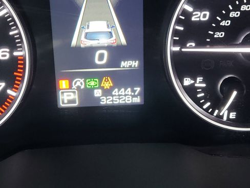 Used 2025 Subaru Outback Touring XT image 10