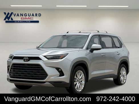 Used 2024 Toyota Grand Highlander AWD image 5