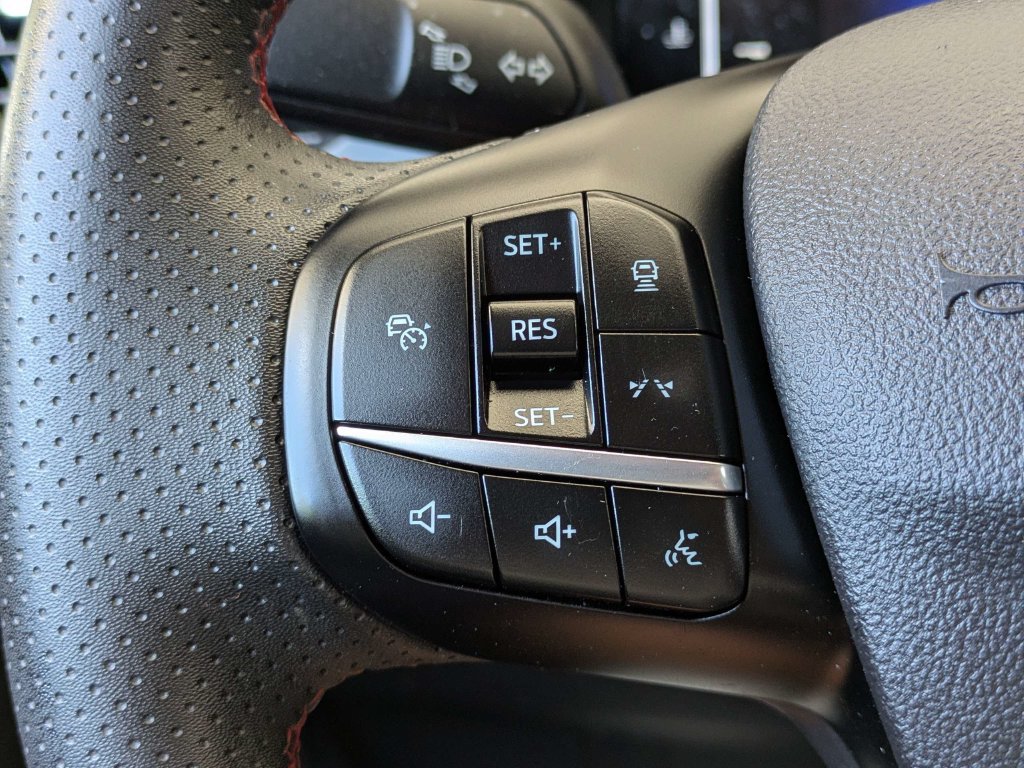Certified 2024 Ford Escape ST-Line w/ Tech Pack #1 AWD/4WD image 28