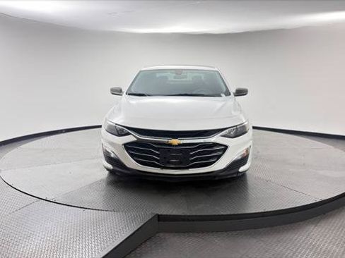 Used 2022 Chevrolet Malibu LS FWD image 12