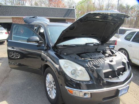 Used 2011 Buick Enclave CXL AWD/4WD image 7
