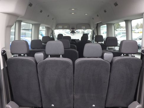 Used 2023 Ford Transit 350 XLT image 9