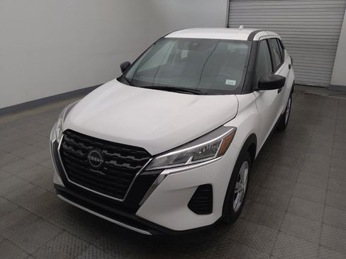 Used 2024 Nissan Kicks S FWD image 15