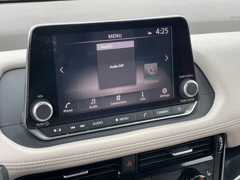 Used 2023 Nissan Rogue SL image 15