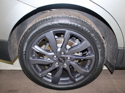 Used 2024 Chevrolet Equinox RS w/ RS Leather Package image 18