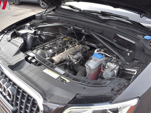 Used 2017 Audi Q5 2.0T Premium Plus w/ Technology Package image 32