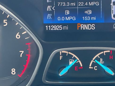 Used 2017 Ford Escape SE FWD image 21