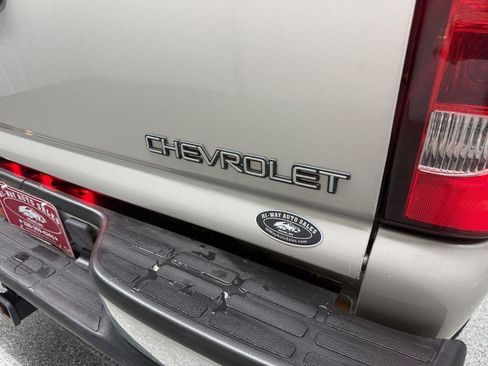 Used 2004 Chevrolet Silverado 2500 LT w/ Skid Plate Package AWD/4WD image 7