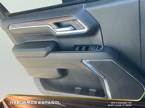 Used 2023 Chevrolet Silverado 1500 LT image 12