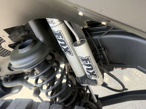 Used 2018 Jeep Wrangler Unlimited Rubicon image 16