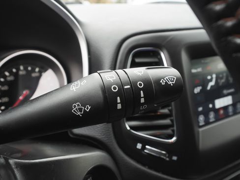 Used 2019 Jeep Compass Latitude w/ Popular Equipment Group image 22